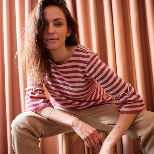 4060 Tröja - rund hals och volangärm