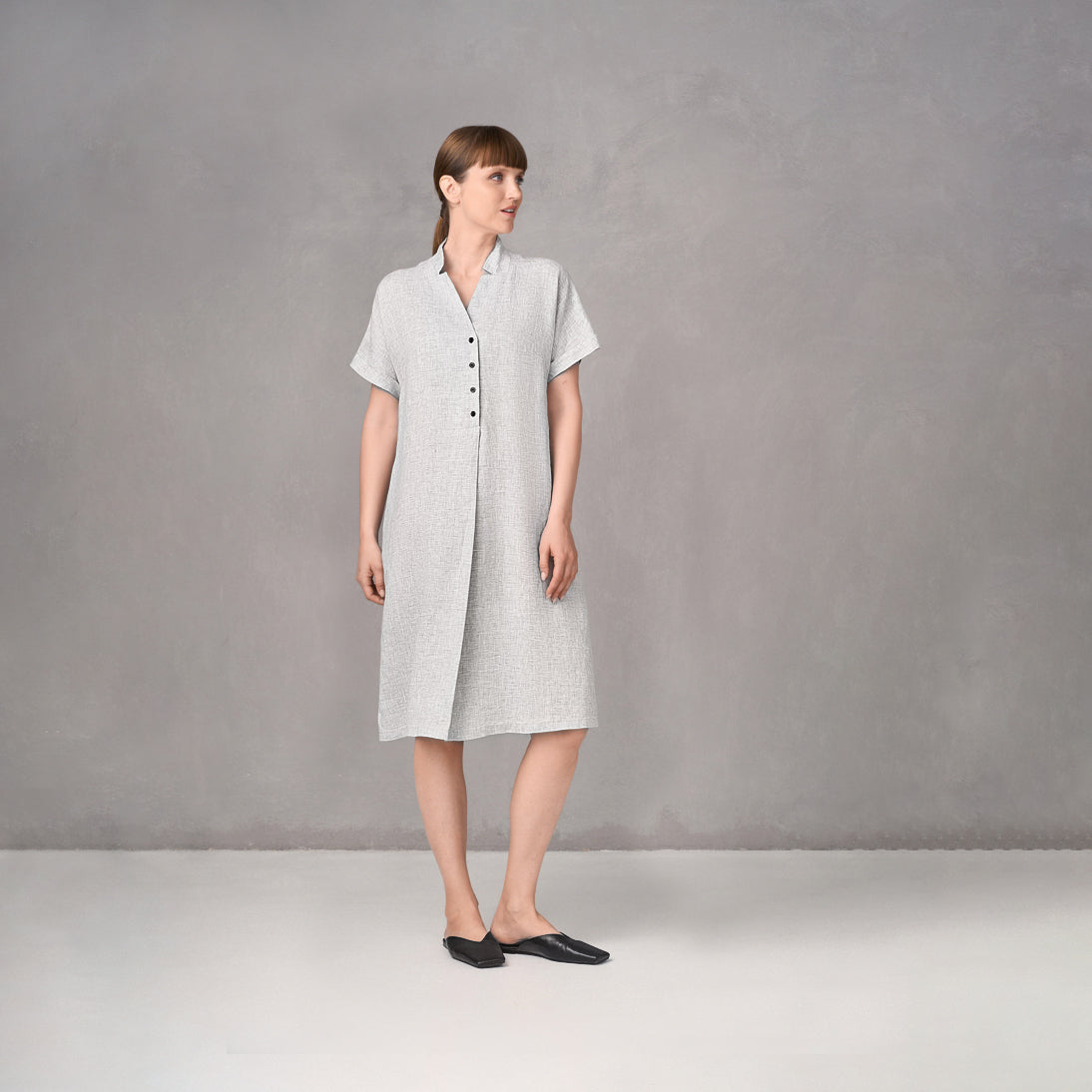 GR Nature kortärmad linneklänning - Smalrandig