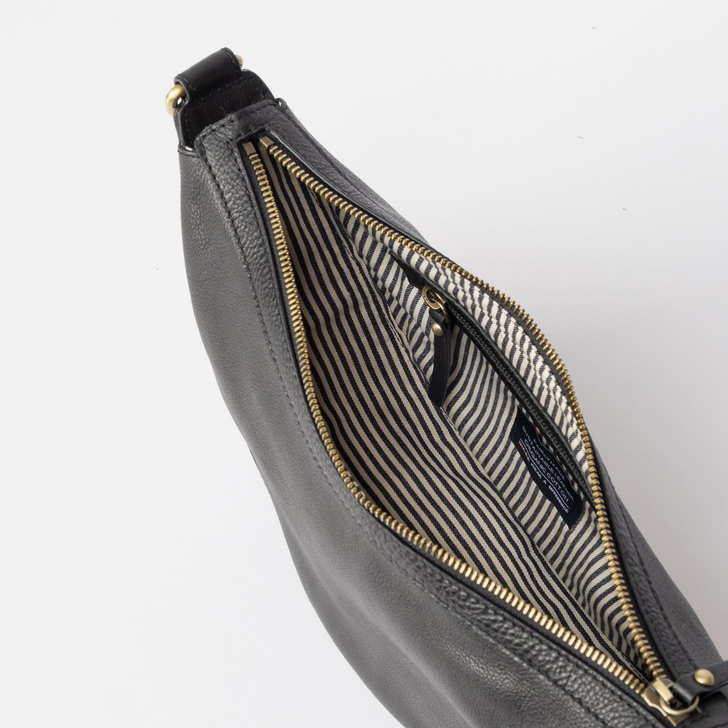 O My Bag LEO handväska i mjukt läder - Black