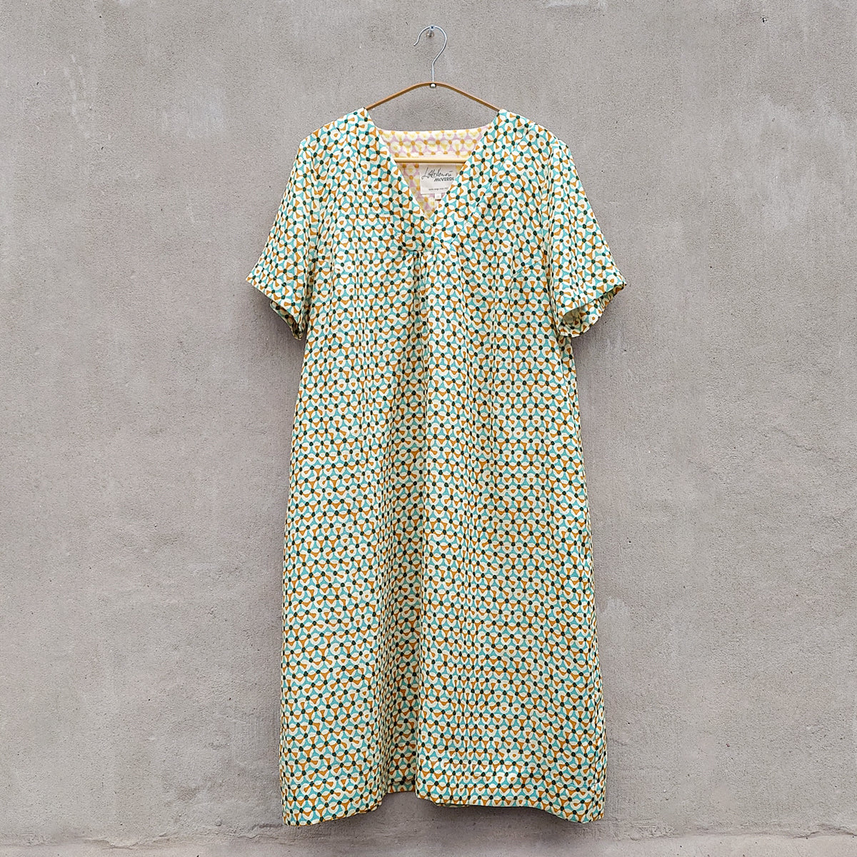 McVerdi mönstrad linneklänning RIKKE - turkos & curry
