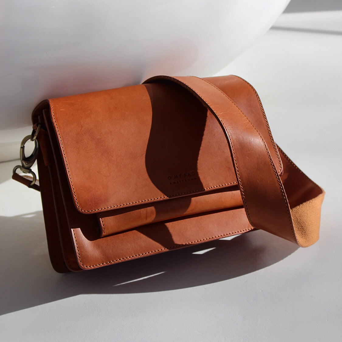 O My Bag HARPER handväska i läder - Cognac
