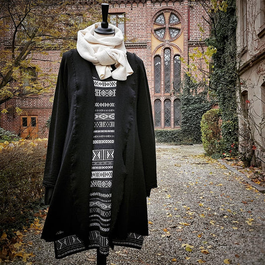 Lång kofta i merinoull med sjalkrage - Svart