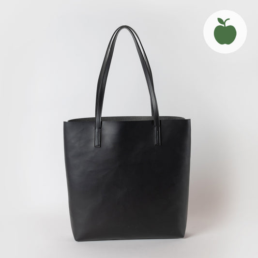 GEORGIA BLACK - axelväska i äppelläder