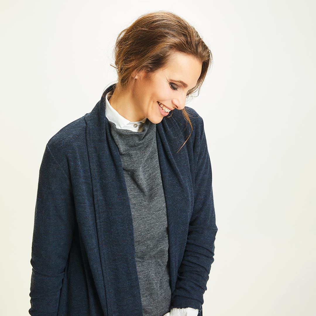 Lång sjalkofta i merinoull