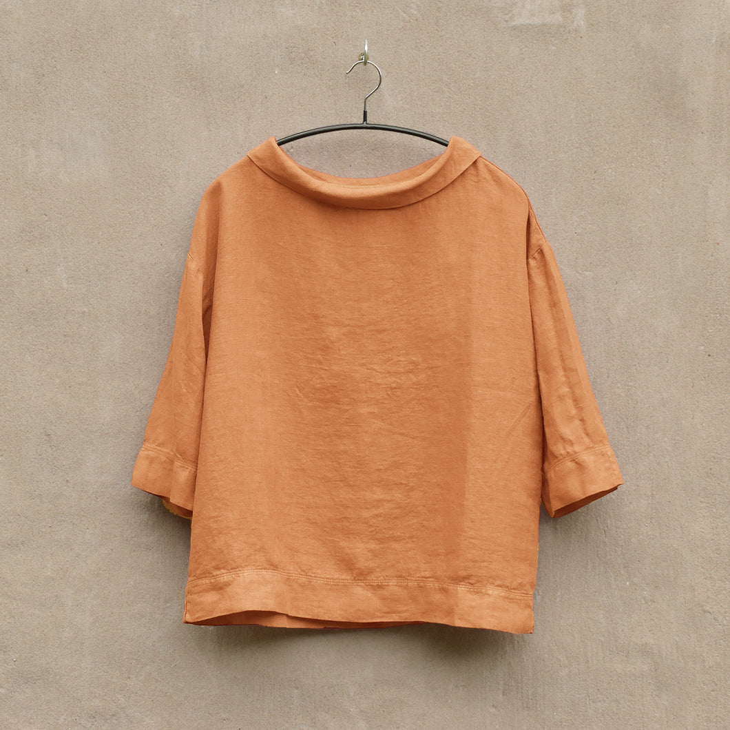 OWN linneblus med krage - Pecan Brown
