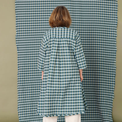 Rutig sommarklänning i bomull och linne – oversized A-linje klänning med fickor | McVERDI