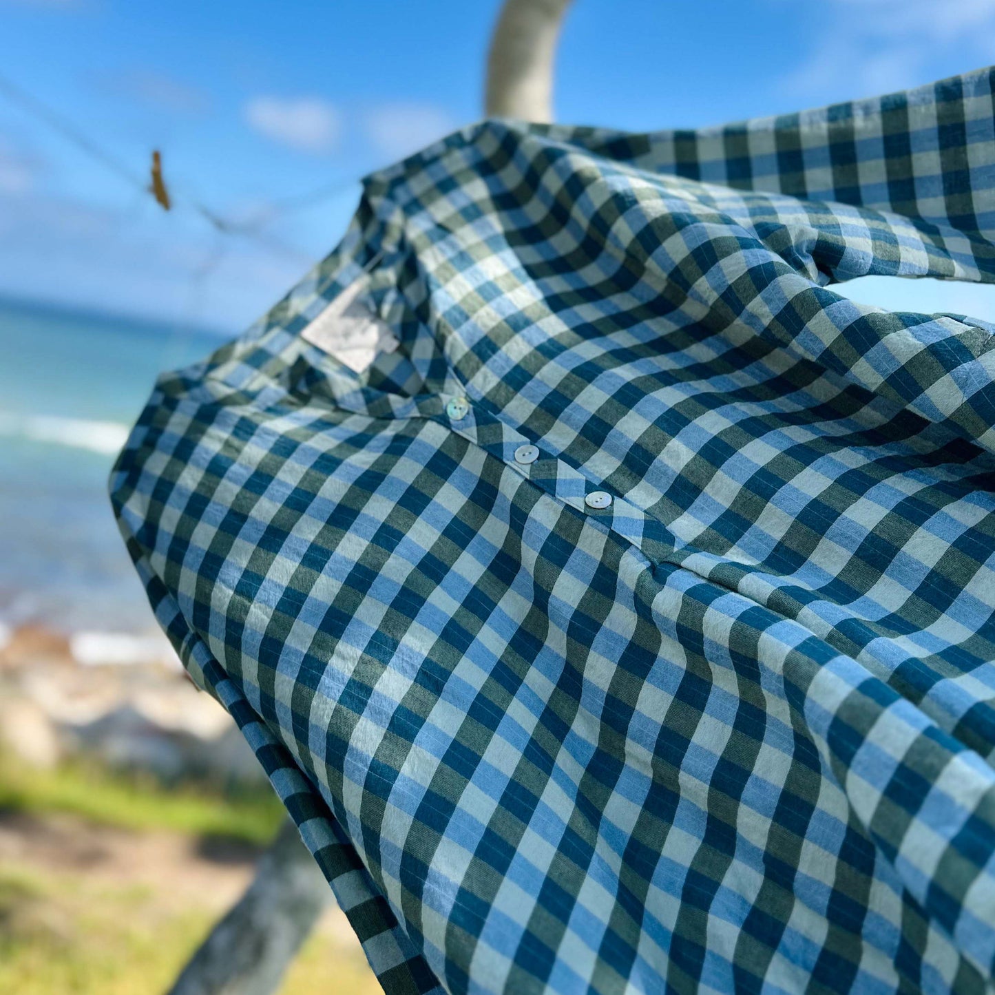 Rutig sommarklänning i bomull och linne – oversized A-linje klänning med fickor | McVERDI