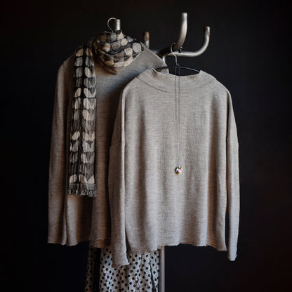 4025 Tröja - Oversize med bred halsmudd