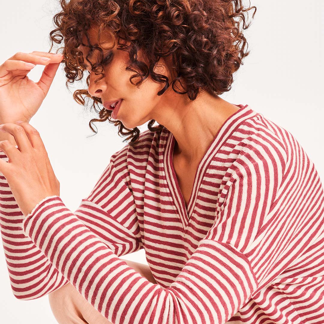 4047 Tröja - lös passform och v-ringning