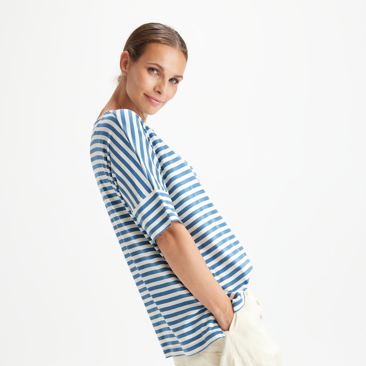 4309 - Oversize tröja med båtringning