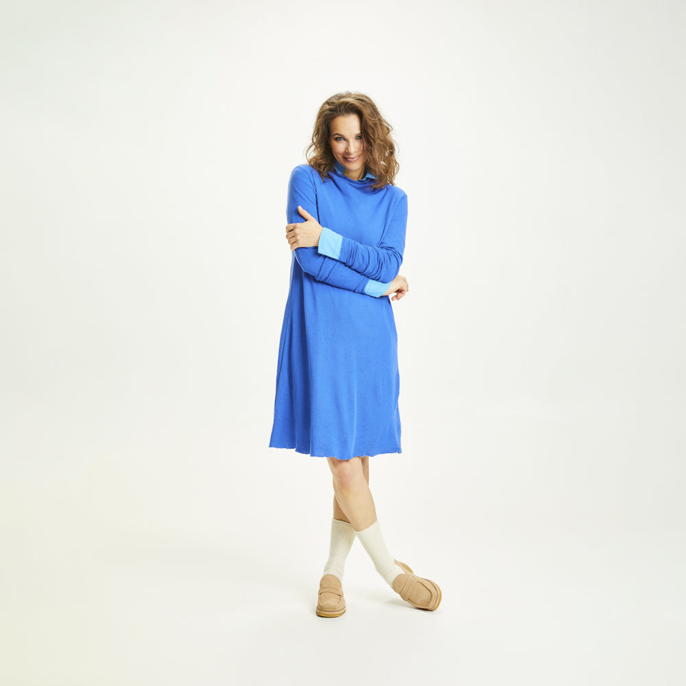 7032 Klänning - A-line, draperad hals