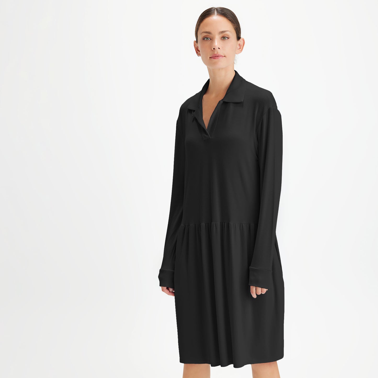 Klänning med krage i bambulyocell - Black