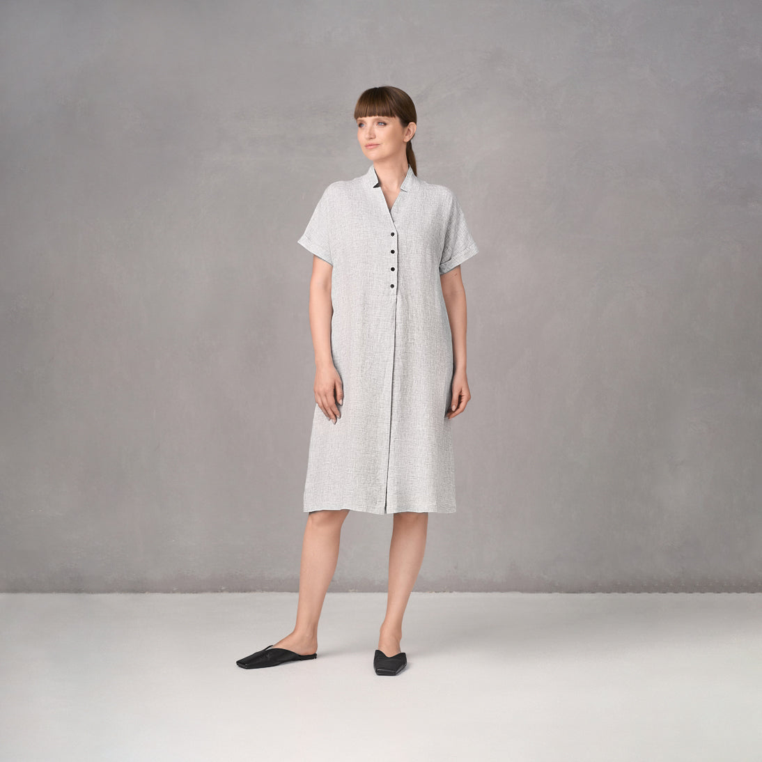 GR Nature kortärmad linneklänning - Smalrandig