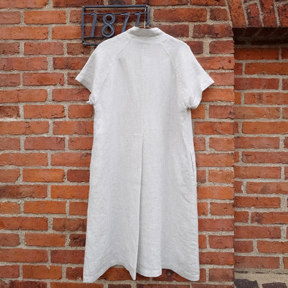 GR Nature kortärmad linneklänning - Smalrandig