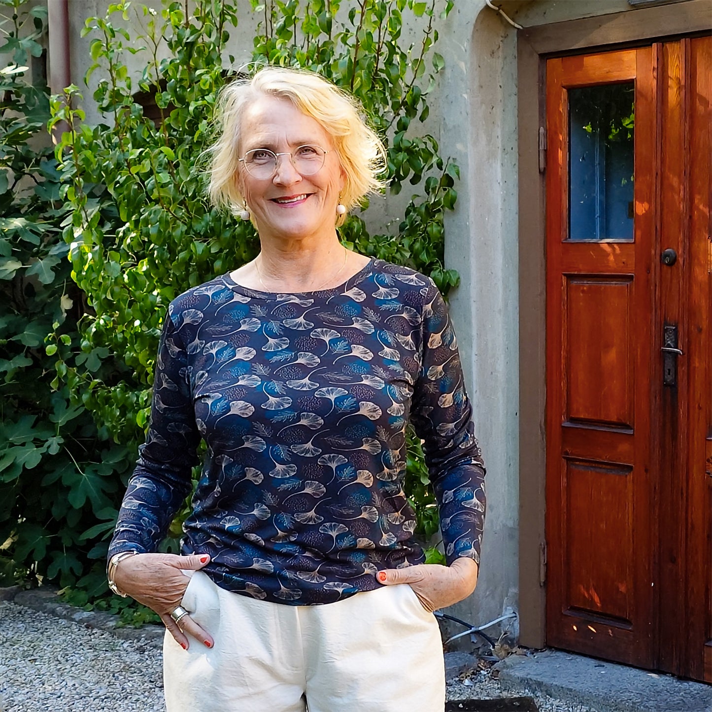 T-shirt i mjuk viskos - GINKGO