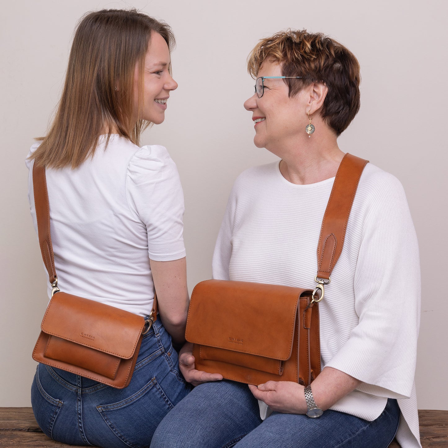 O My Bag HARPER MINI handväska i läder - Cognac