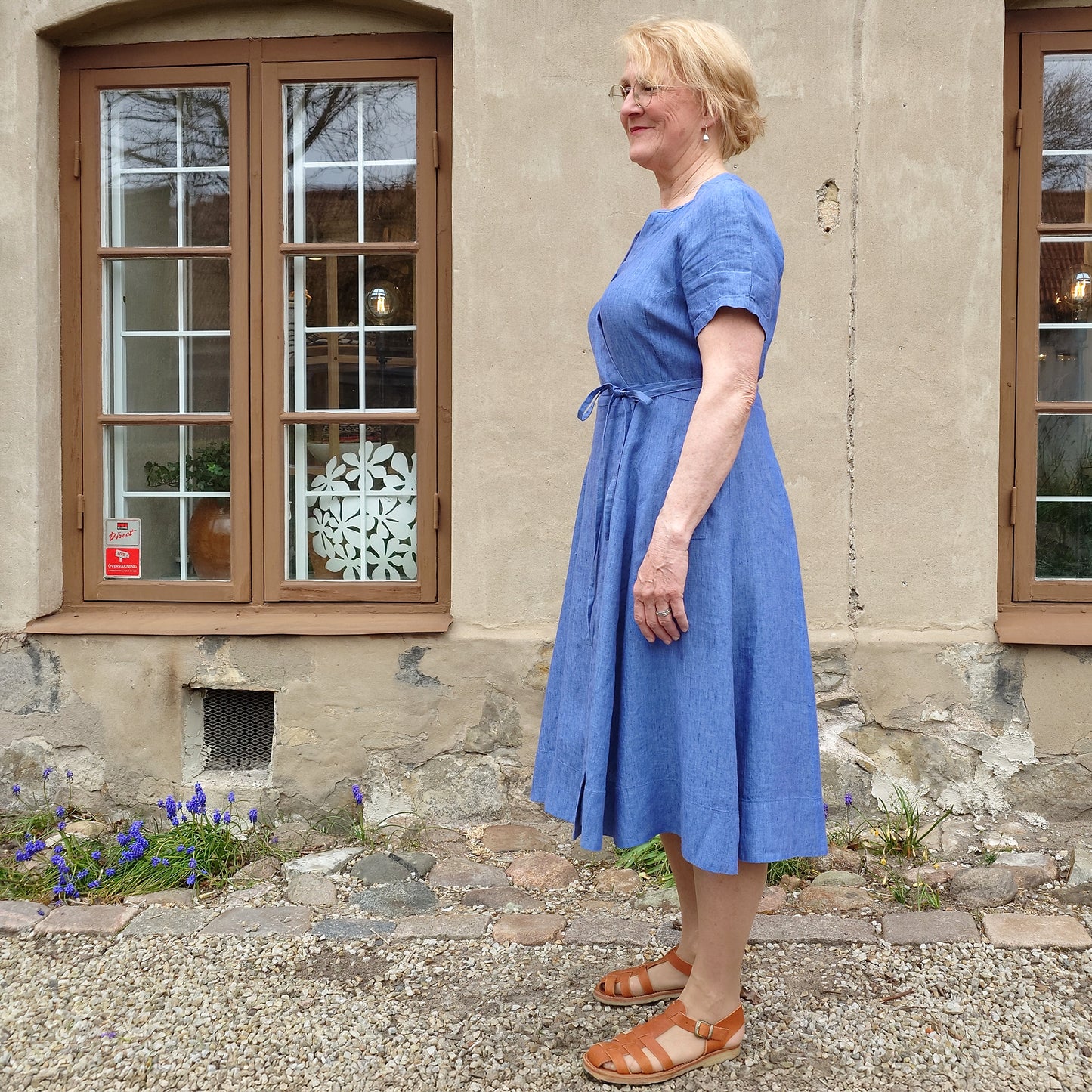 GR Nature omlottklänning i linne – Denim Blue