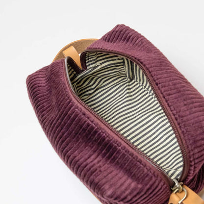 O My Bag TED necessär Liten - Burgundy Corduroy