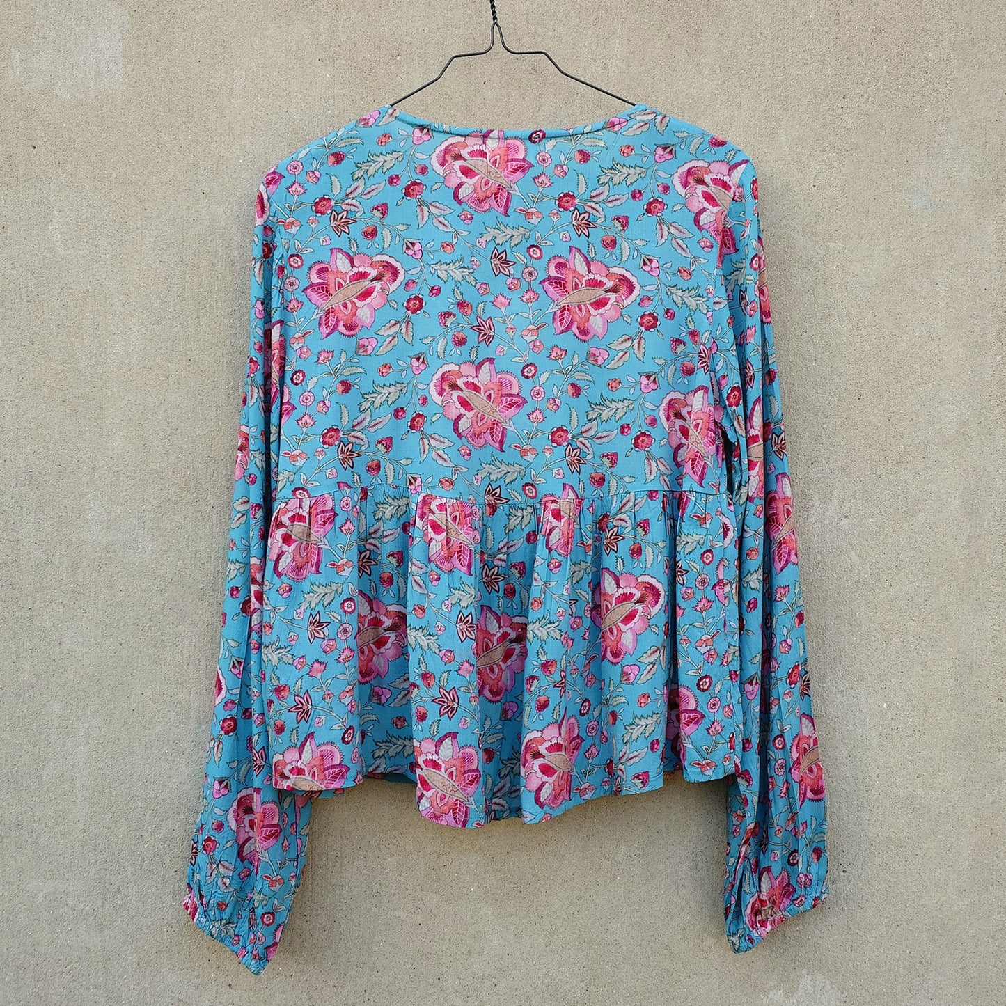 Blommig blus i modal - Vintage Flower | Himalaya