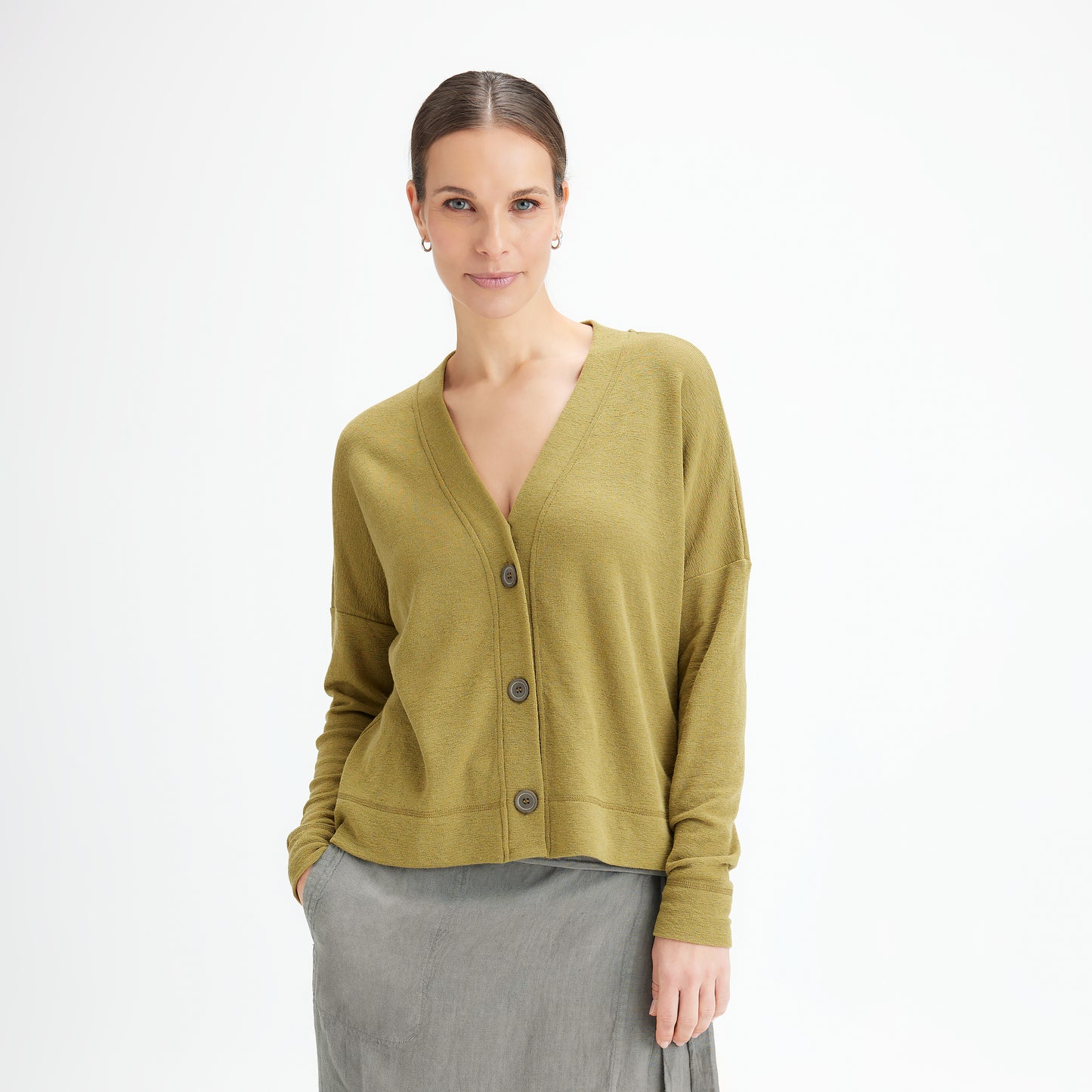 8015 - Kort ullkofta med V-ringning