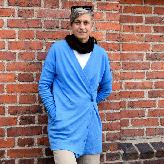 by basics fram- eller sidoknäppt ullkofta - Milky Blue