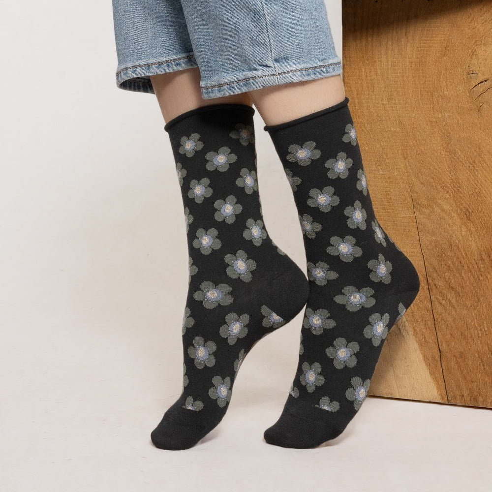 Mönstrad ullstrumpa med rullkant FLOWER - Black