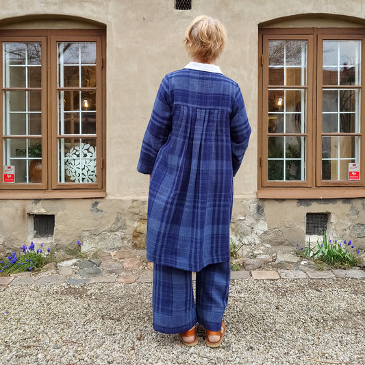 Rutig jacka/skjortklänning i lin och bomull – Indigo | McVerdi