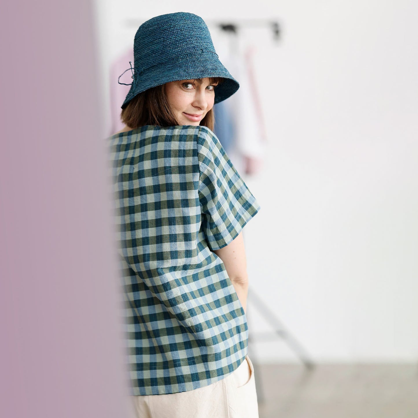 Rutig sommarblus i bomull och linne | McVERDI