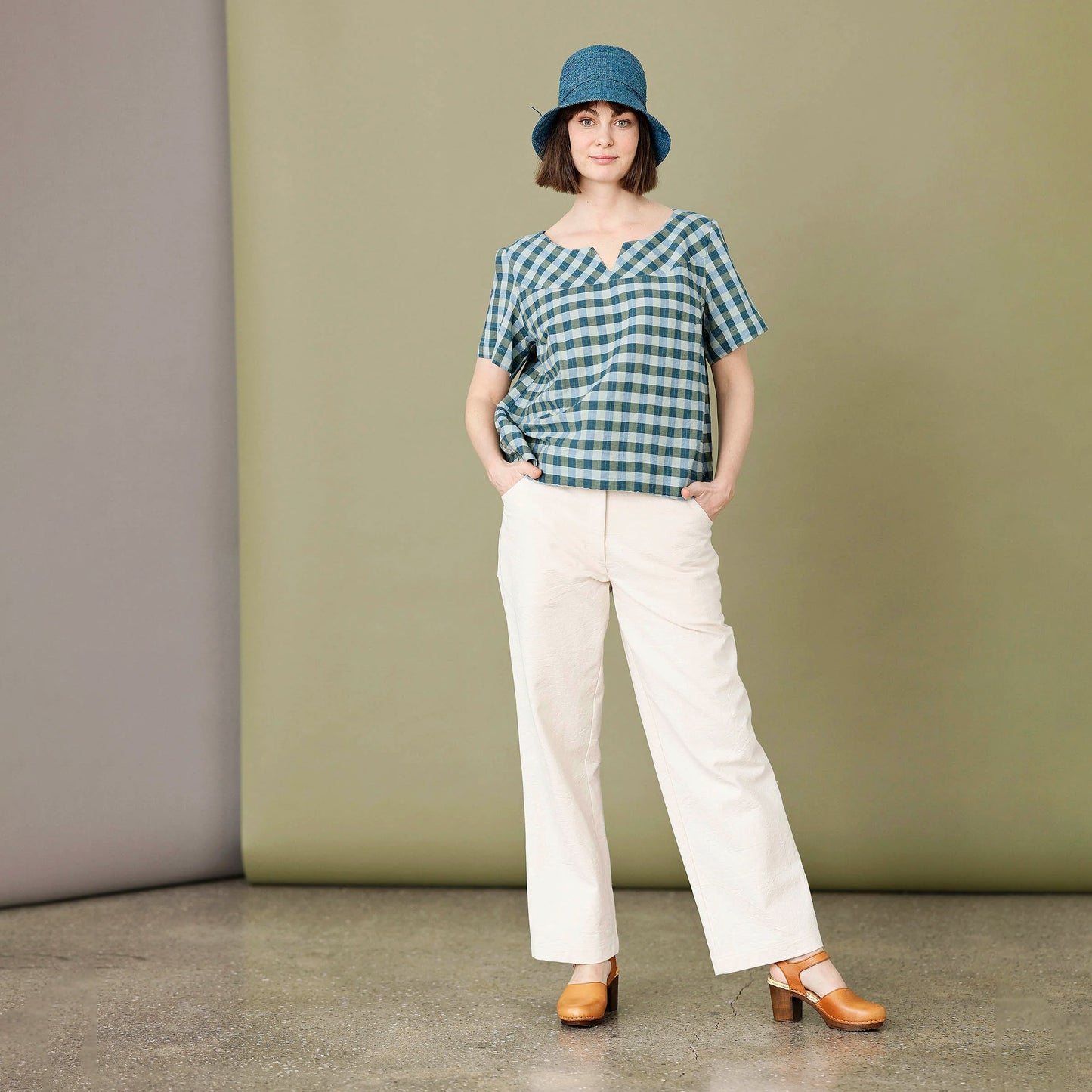 Rutig sommarblus i bomull och linne | McVERDI