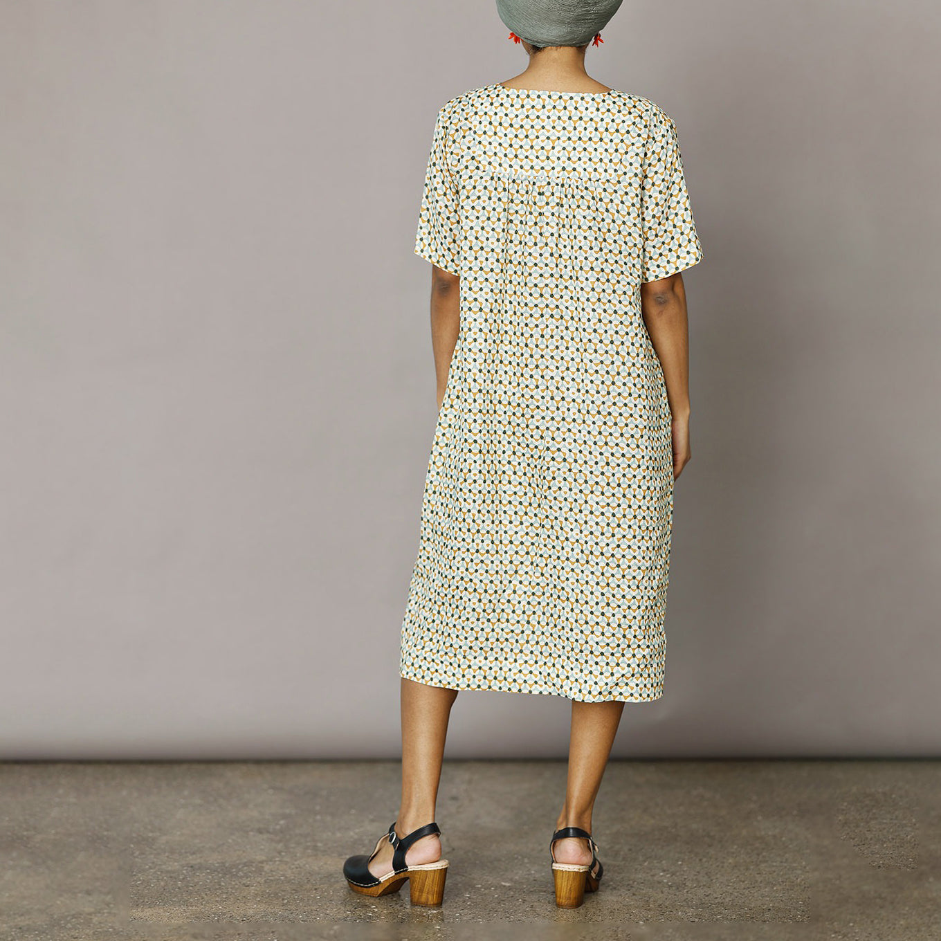 McVerdi mönstrad linneklänning RIKKE - turkos & curry