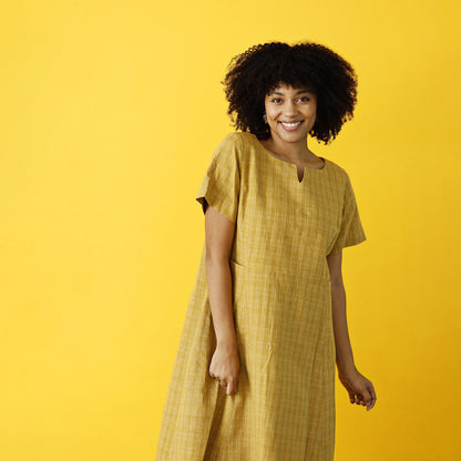 McVerdi klänning KATJA i lin & bomull - Curry