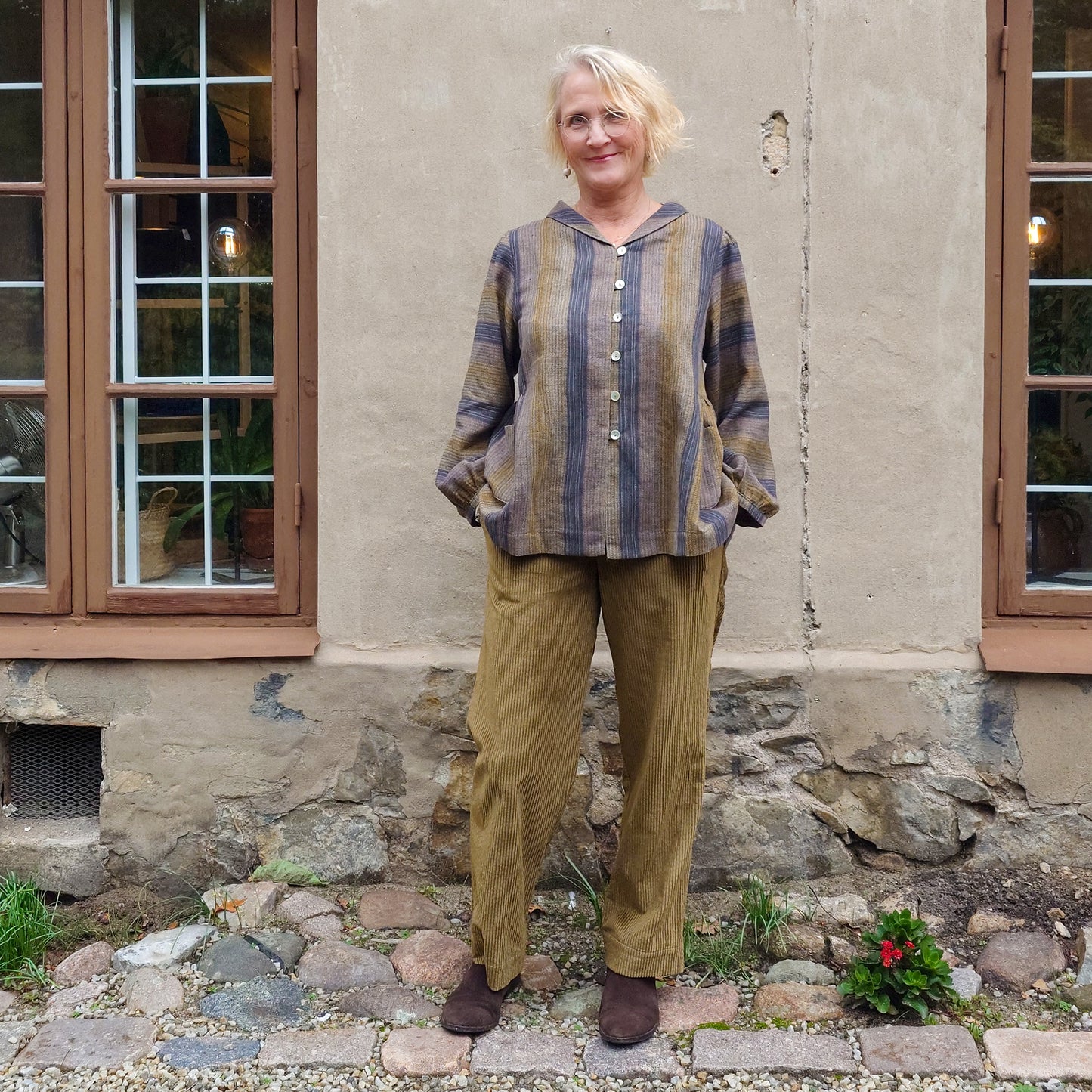 Byxor CHRISTINA i bredspårig bomullsmanchester - Golden