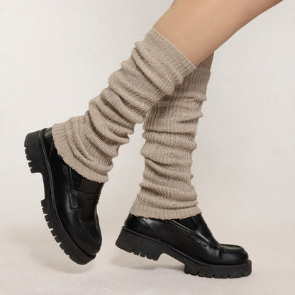 Bleuforêt stickade benvärmare i ull, viskos och kashmir