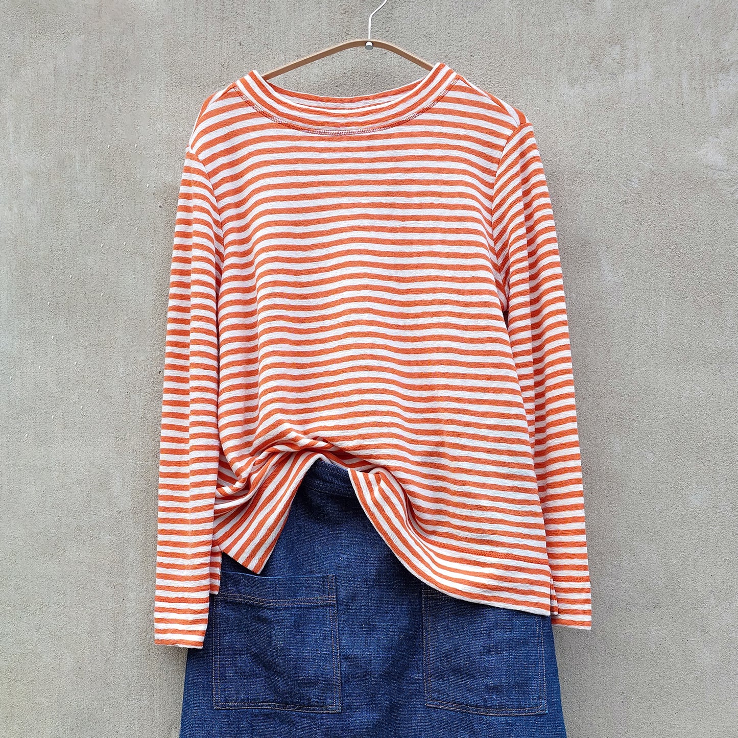 4068 Långärmad tröja med rund hals