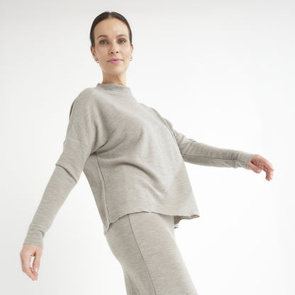 Oversize merinotröja med bred halsmudd - Raw White/Granite Stripe