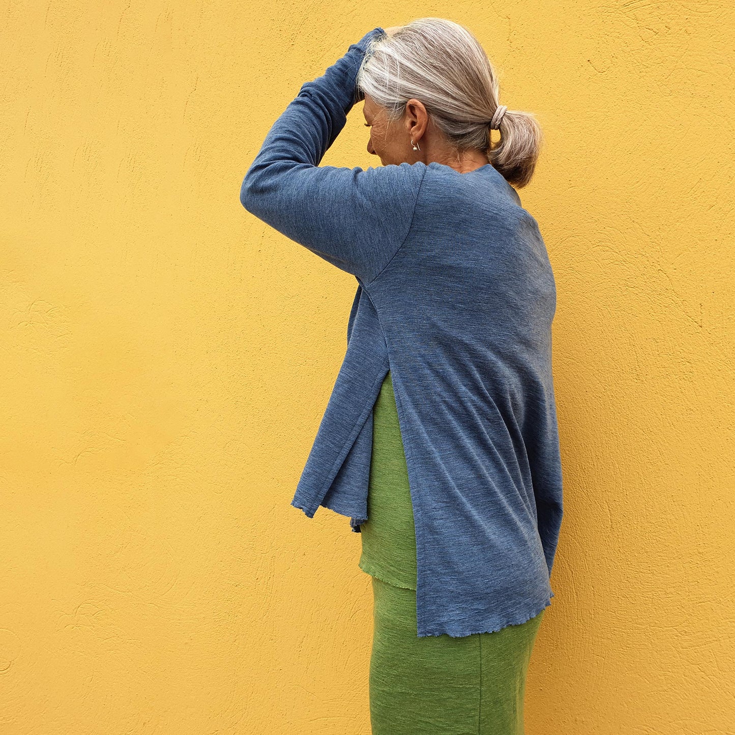 Tröja i merinoull - med hög båthals, slitsar och extra långa ärmar, Antracite grey