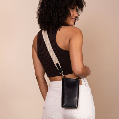 CHARLIE Black - mobilväska i äkta läder