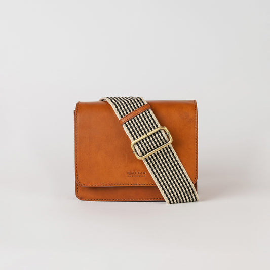 AUDREY Mini COGNAC - handväska i äkta läder