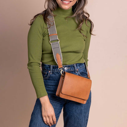 AUDREY Mini COGNAC - handväska i äppelläder